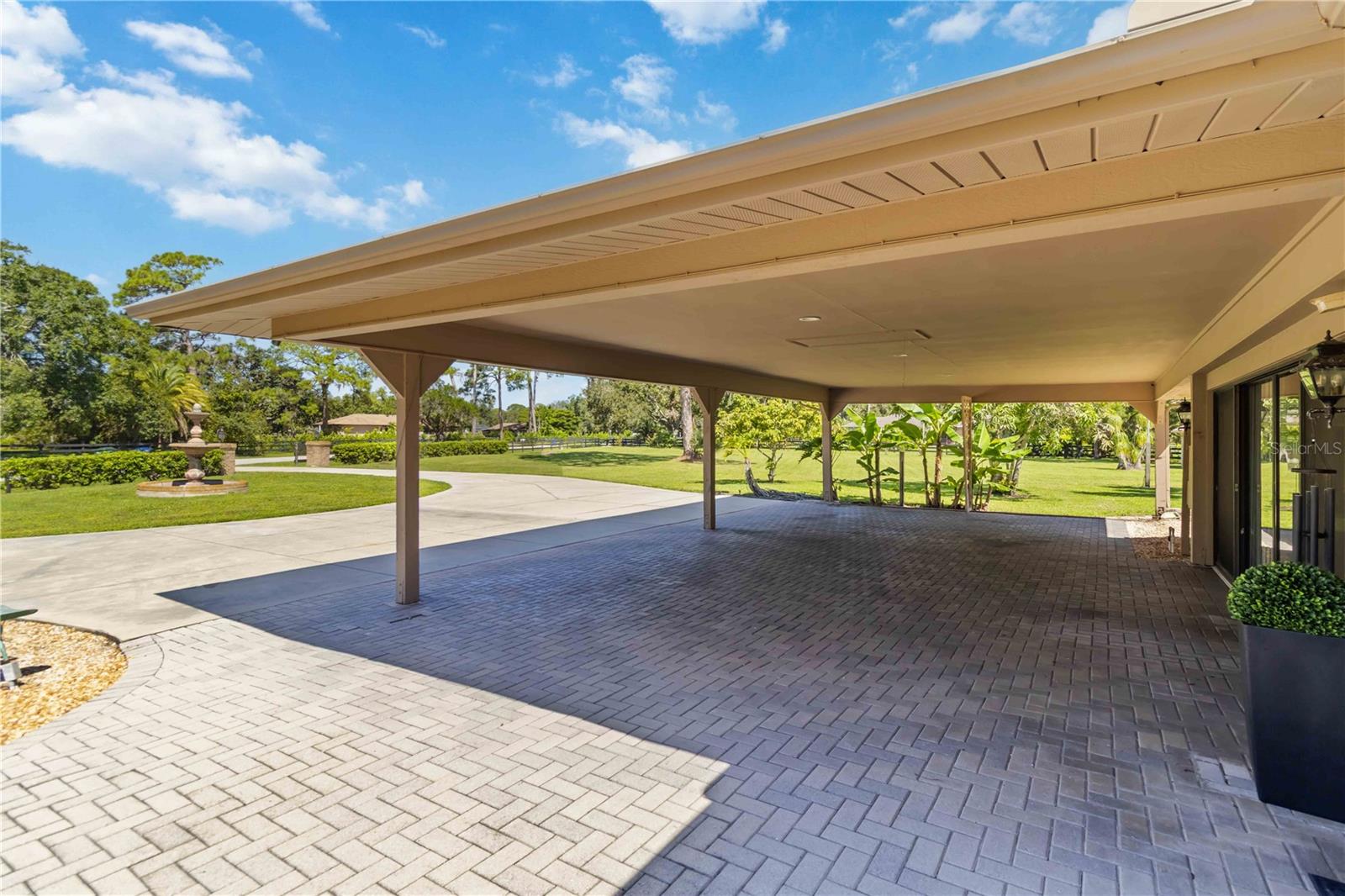Image 7 of 59 For 701 Eaglenook Way