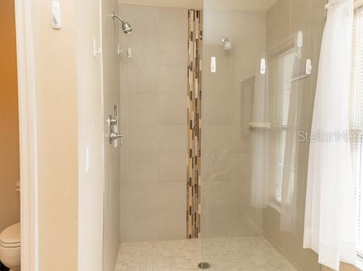 Image 17 of 29 For 17184 Berwin Avenue