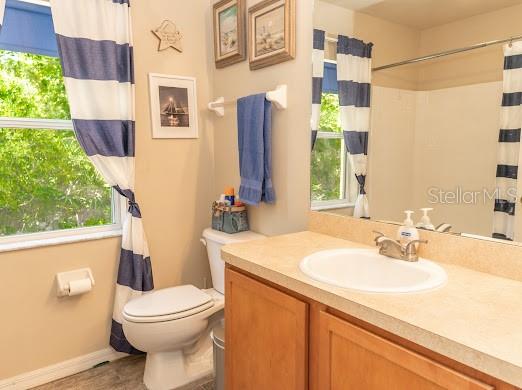 Image 22 of 29 For 17184 Berwin Avenue