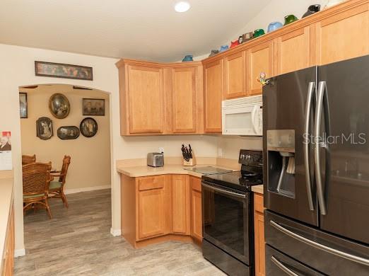 Image 8 of 29 For 17184 Berwin Avenue