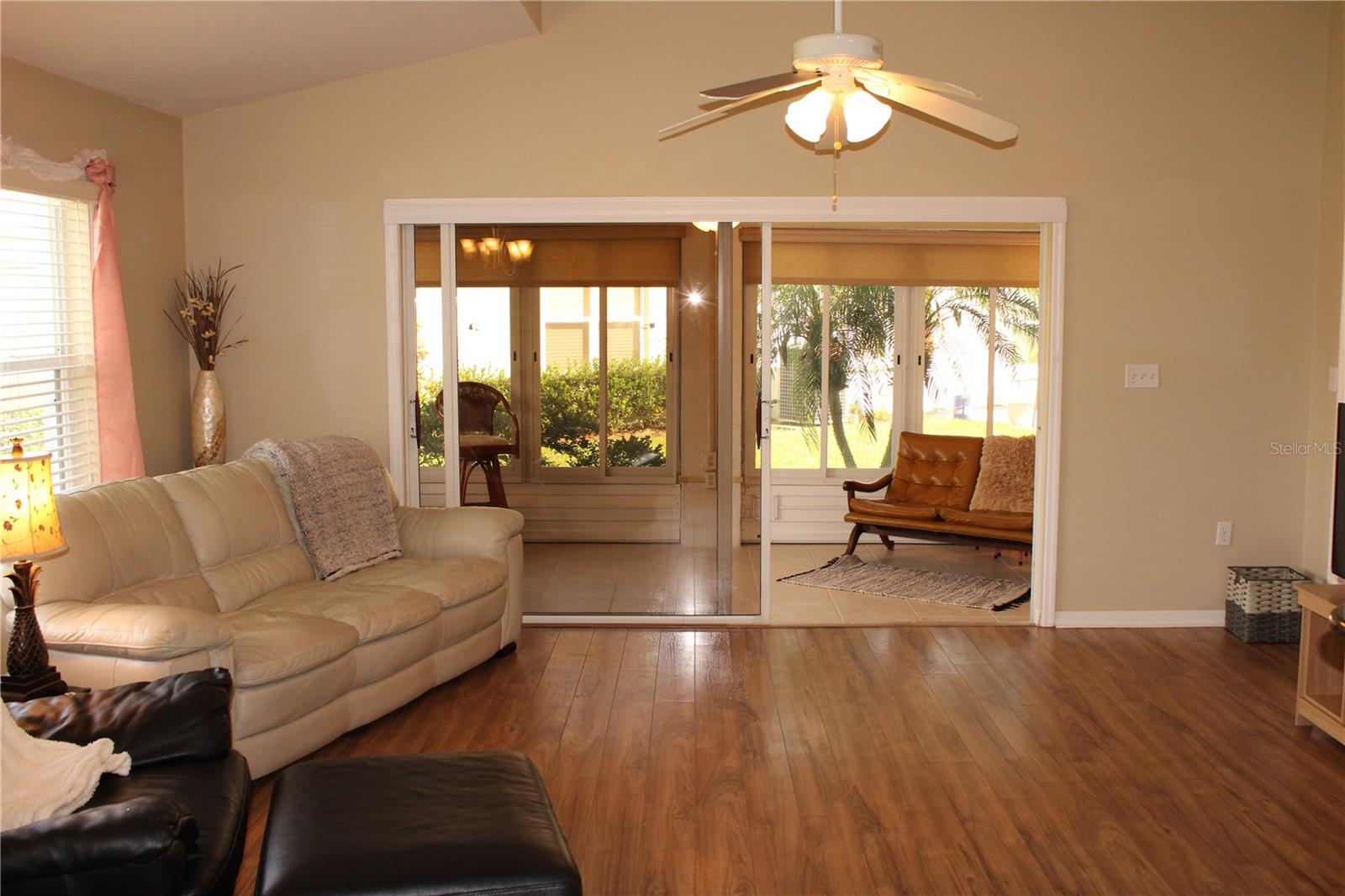 Image 12 of 47 For 3115 Live Oak Lane 30
