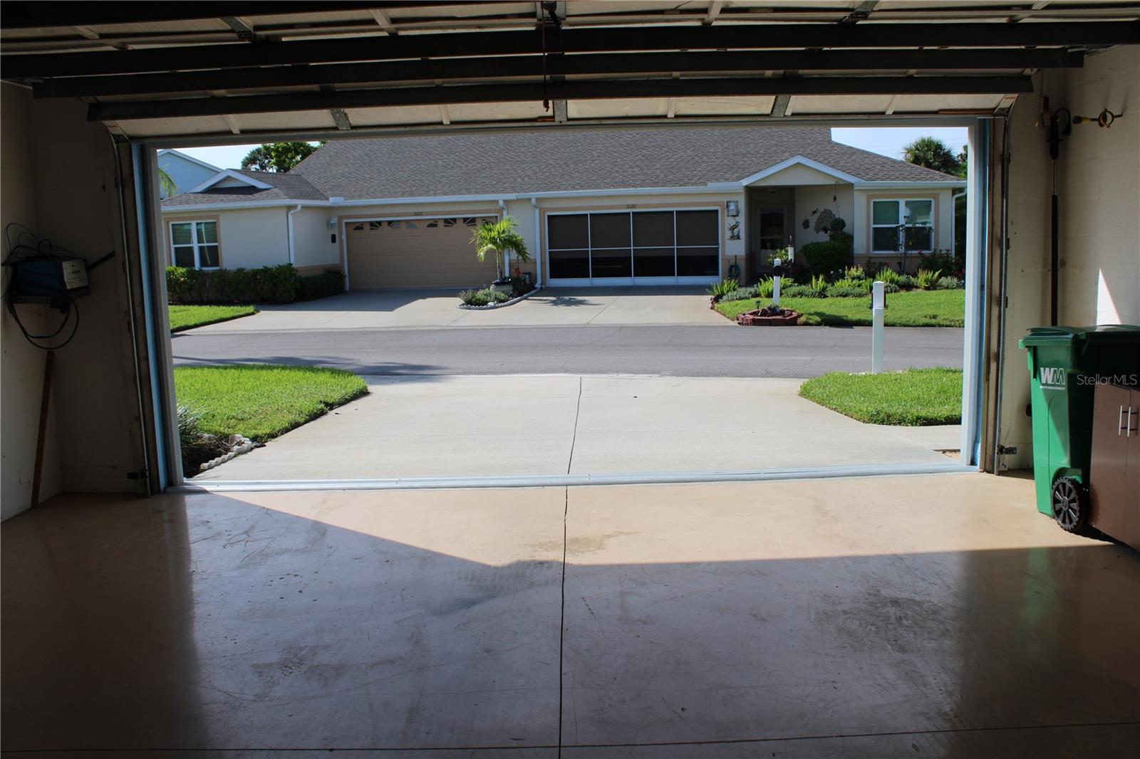 Image 39 of 47 For 3115 Live Oak Lane 30