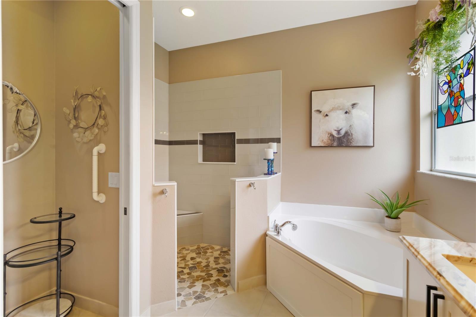 Image 11 of 29 For 6531 43rd Court E
