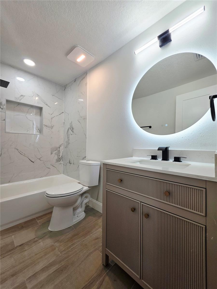 Image 10 of 43 For 6160 71st Avenue N