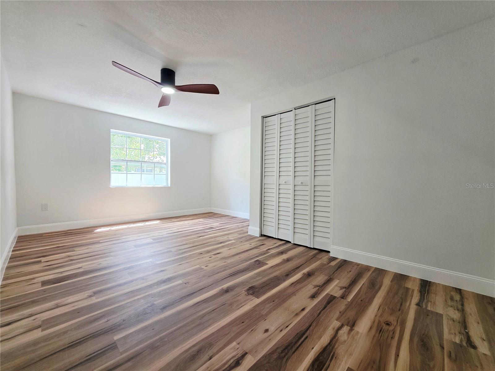 Image 19 of 43 For 6160 71st Avenue N