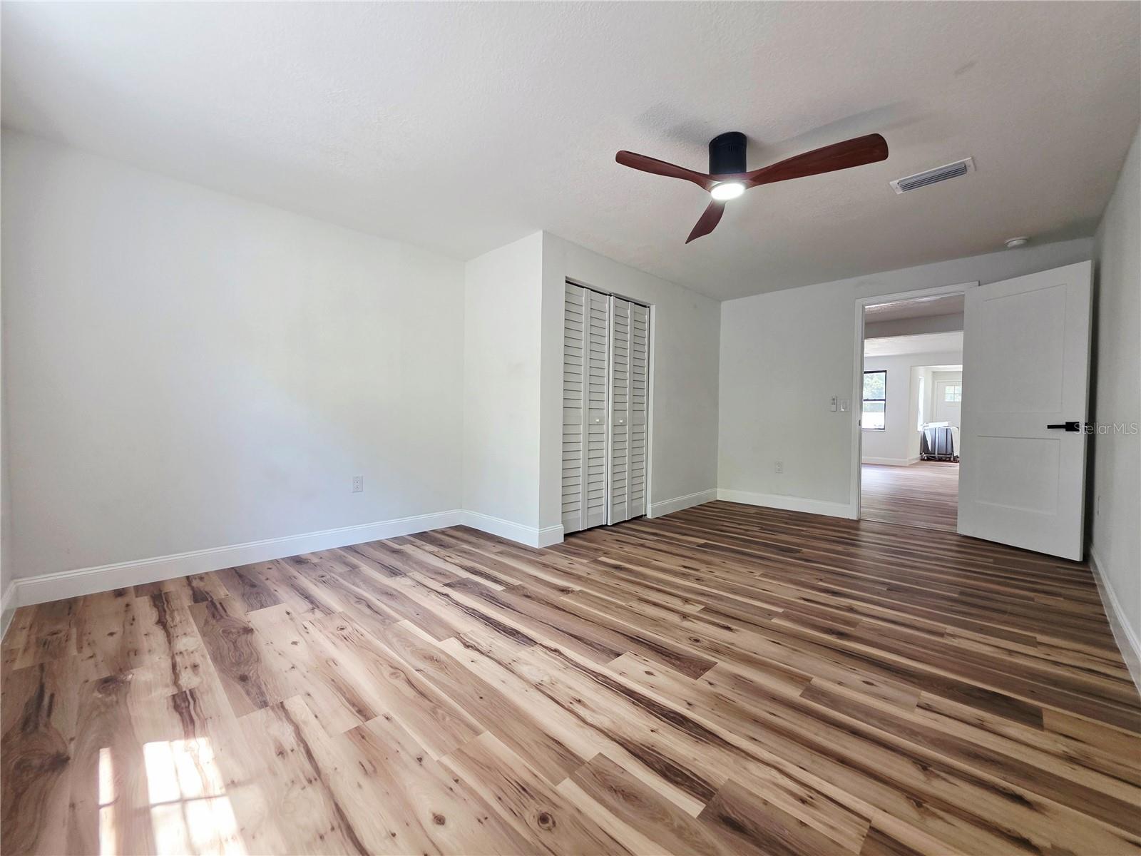Image 20 of 43 For 6160 71st Avenue N