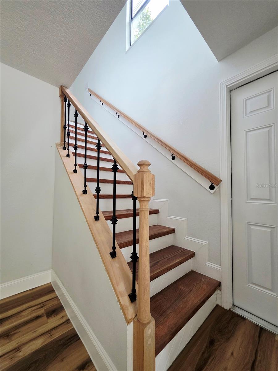 Image 21 of 43 For 6160 71st Avenue N