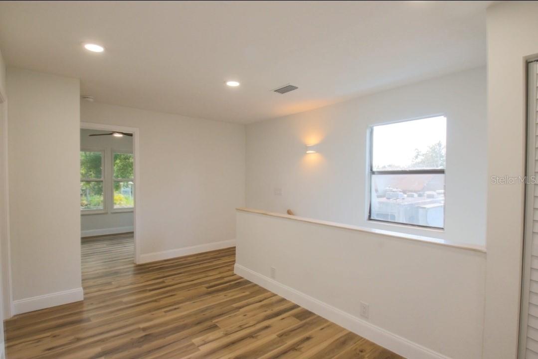 Image 60 of 69 For 6160 71st Avenue N