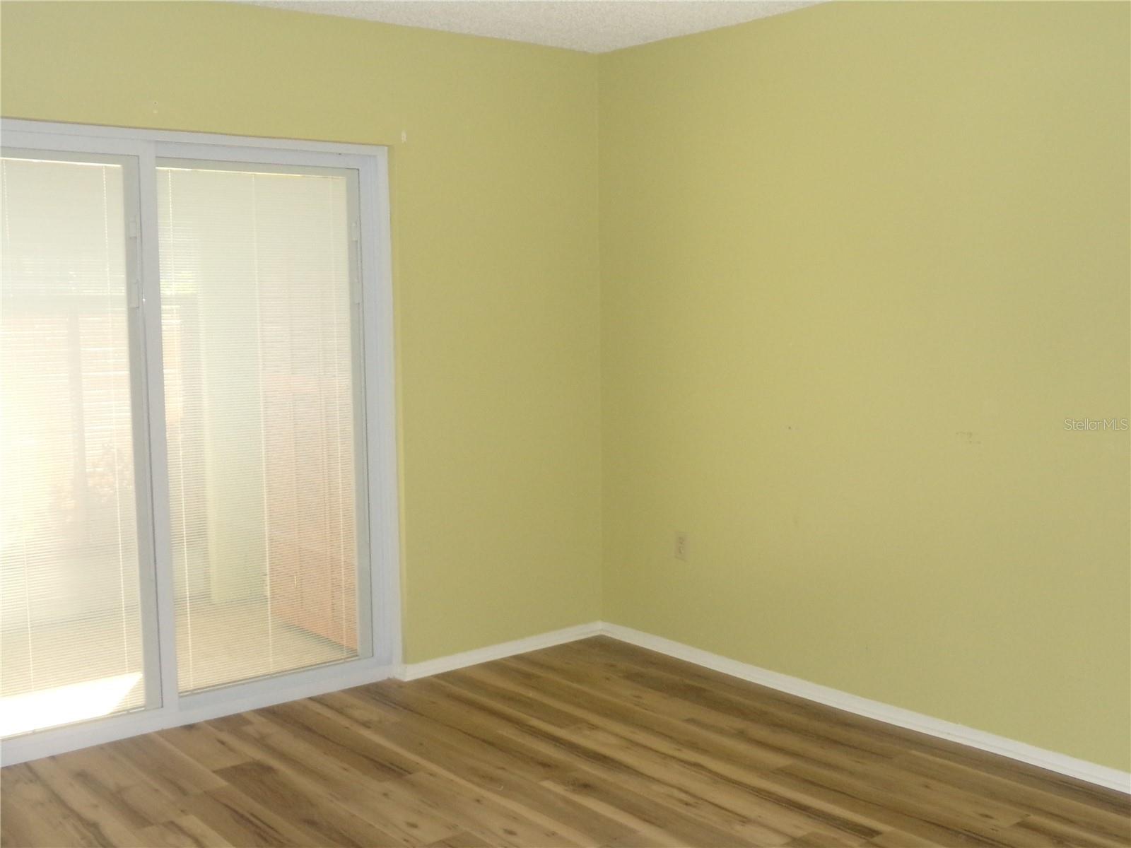 Image 11 of 33 For 4111 Heron Way 103