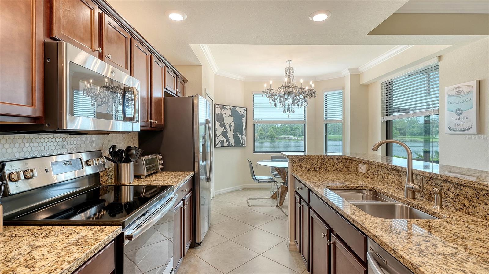 Image 15 of 88 For 16804 Vardon Terrace 107