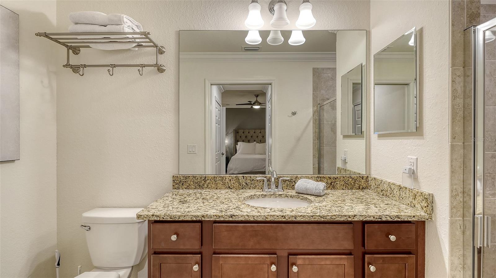 Image 24 of 88 For 16804 Vardon Terrace 107