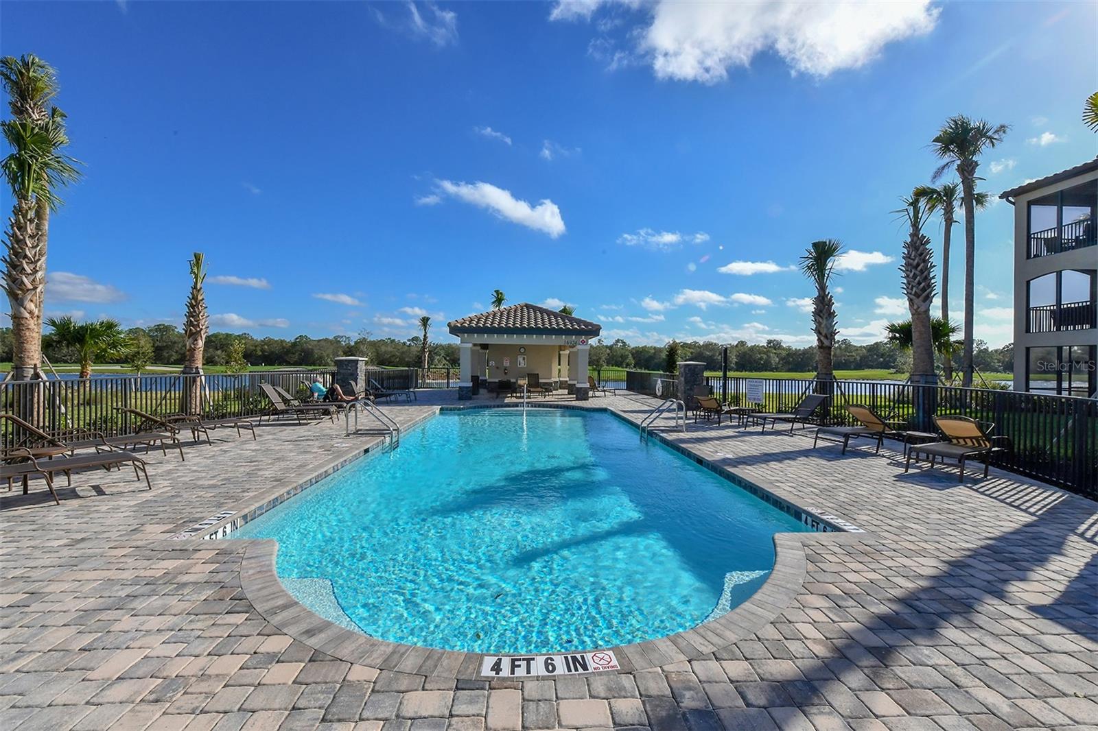 Image 38 of 88 For 16804 Vardon Terrace 107