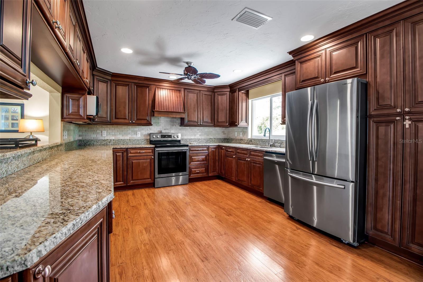 Image 19 of 42 For 1833 Sandalwood Drive