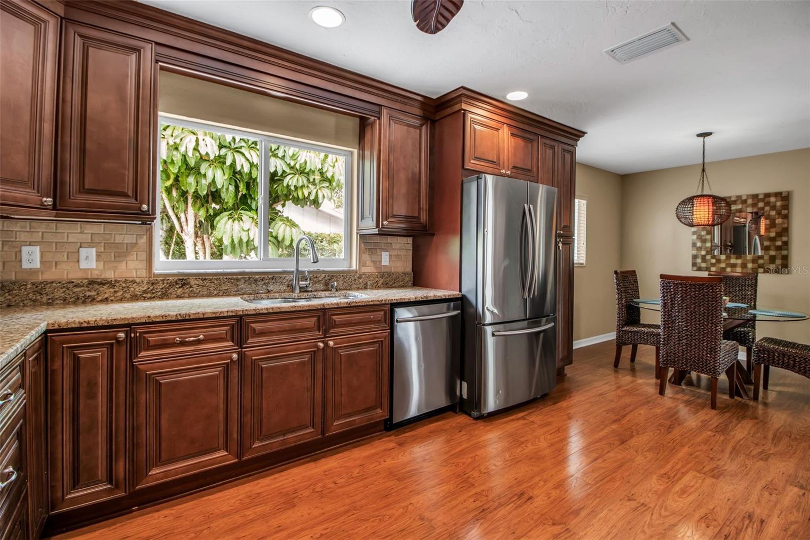 Image 22 of 42 For 1833 Sandalwood Drive