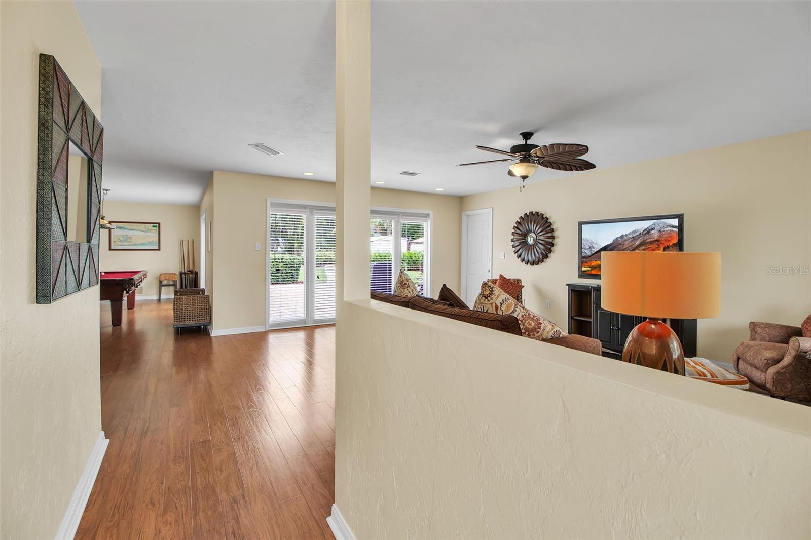 Image 7 of 42 For 1833 Sandalwood Drive