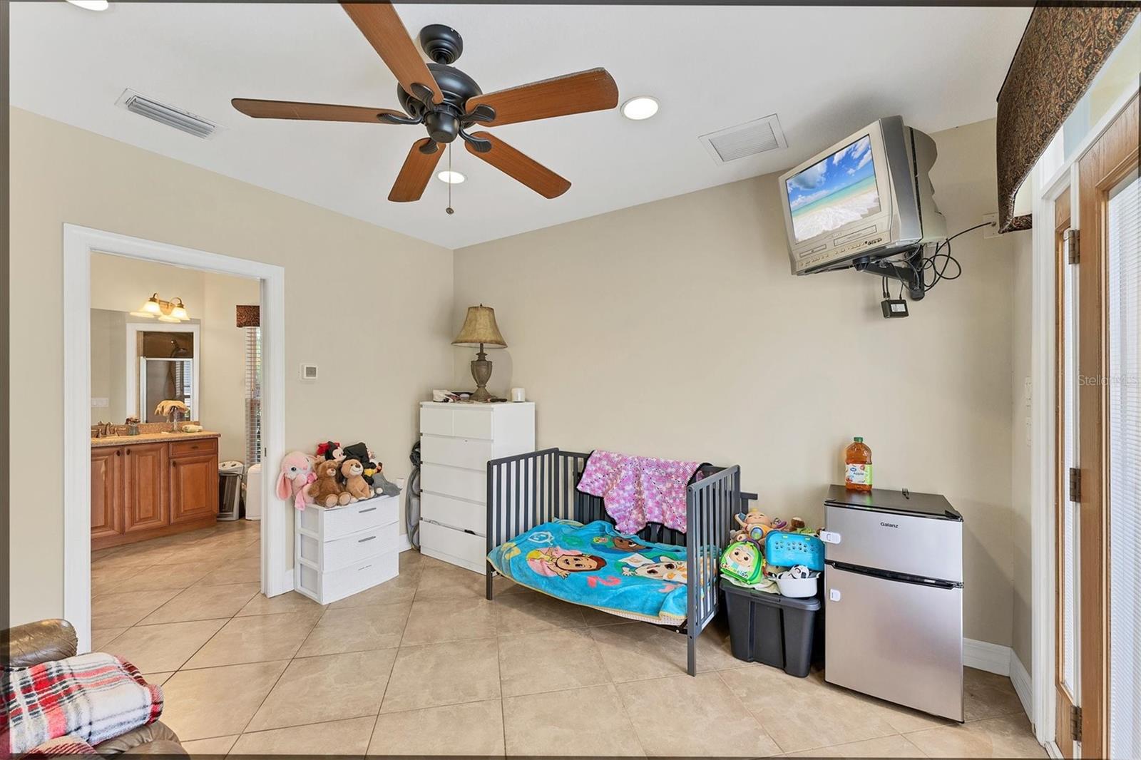 Image 34 of 47 For 518 Eden Drive