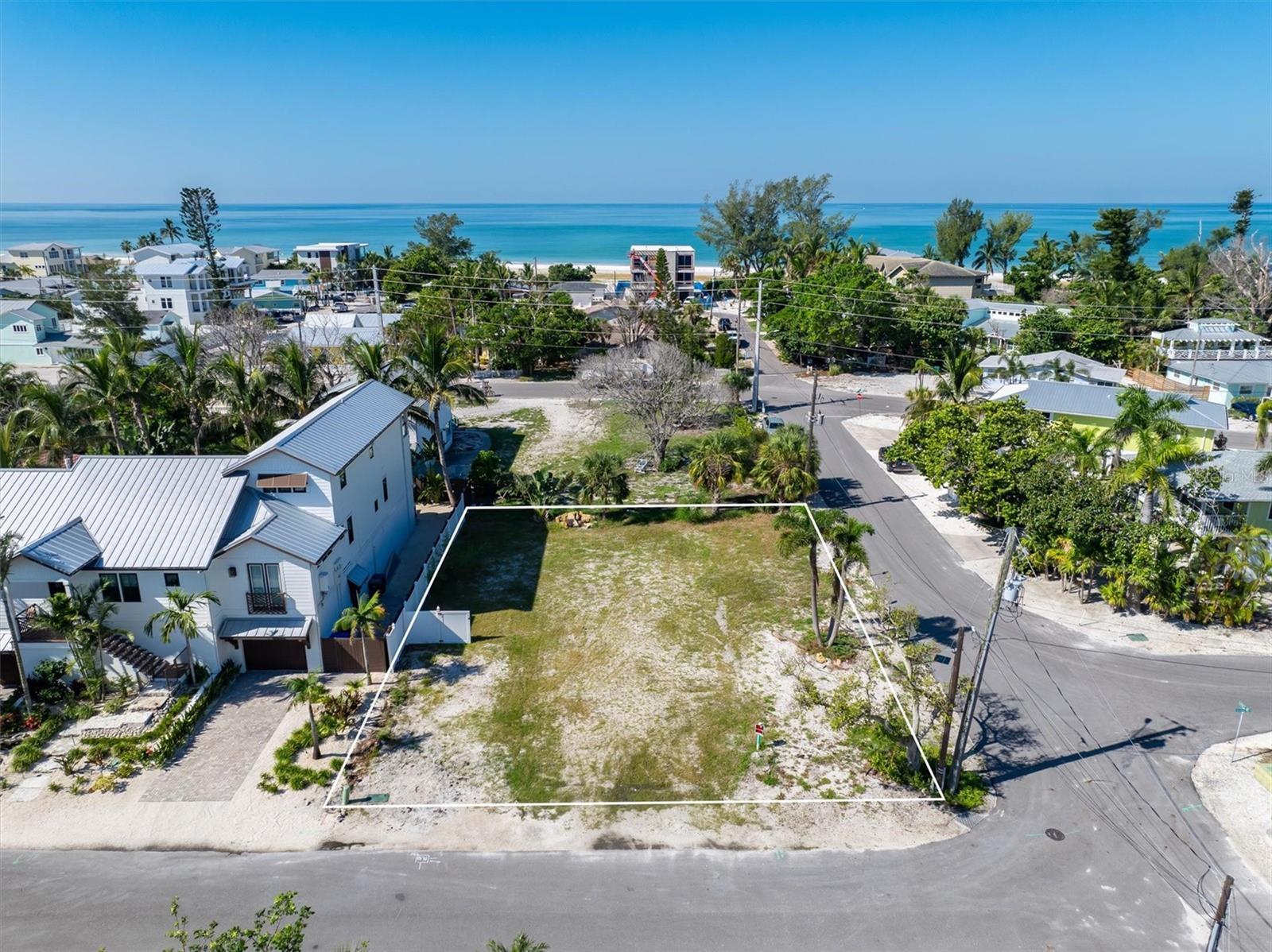 Image 3 of 10 For 607 Jacaranda Road