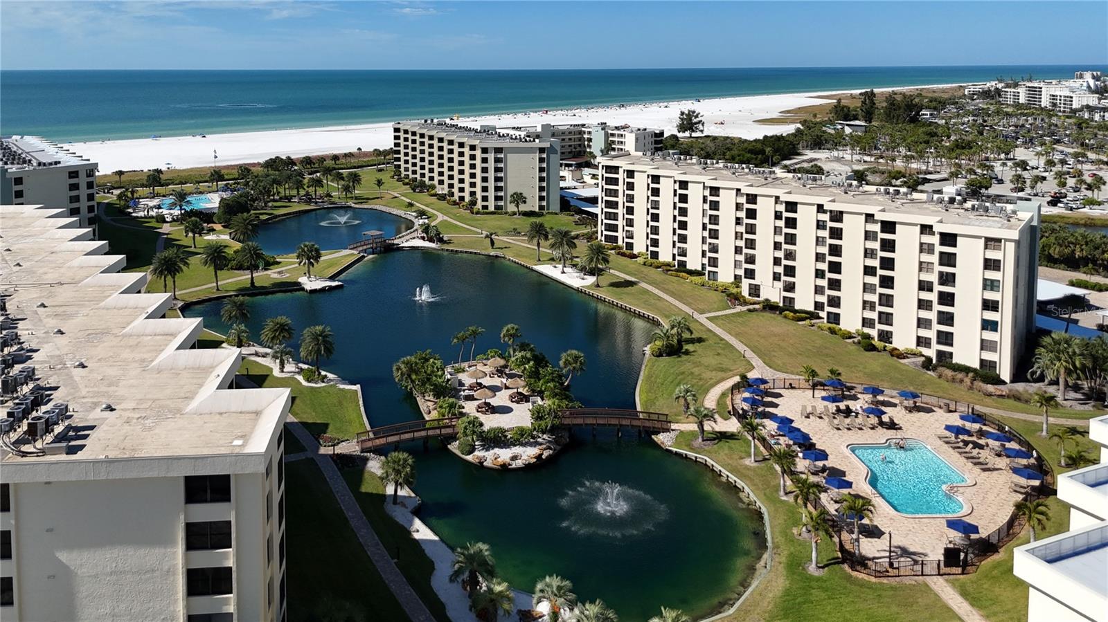 Image 44 of 47 For 5770 Midnight Pass Road 301