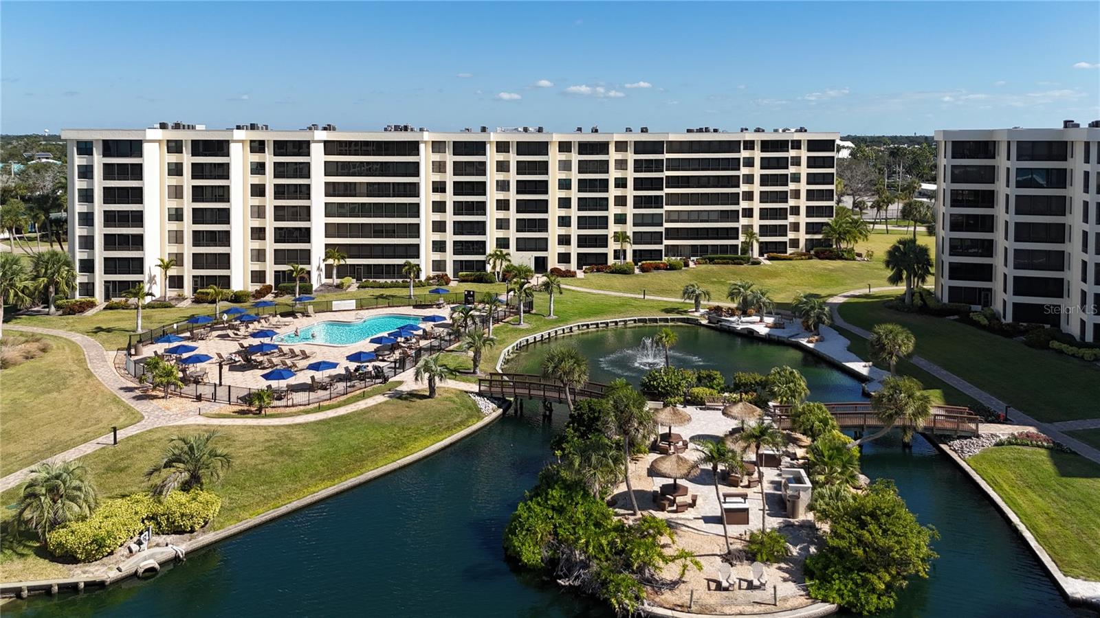 Image 45 of 47 For 5770 Midnight Pass Road 301