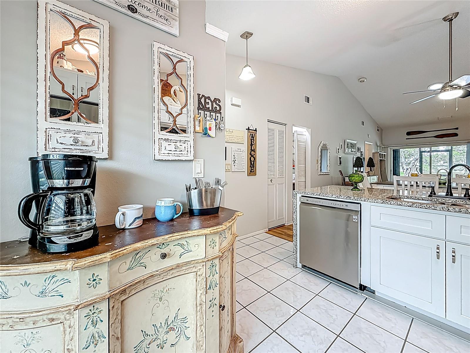 Image 10 of 44 For 3911 La Costa Lane