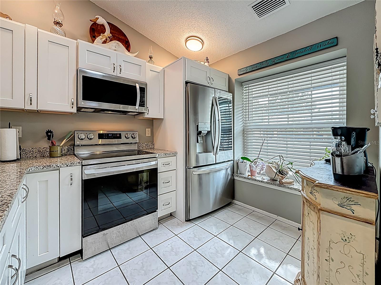 Image 13 of 44 For 3911 La Costa Lane