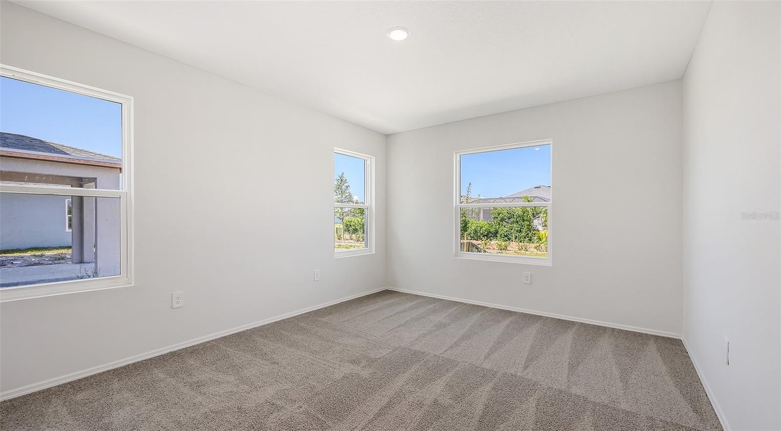 Image 10 of 20 For 4504 Hawthorn Avenue