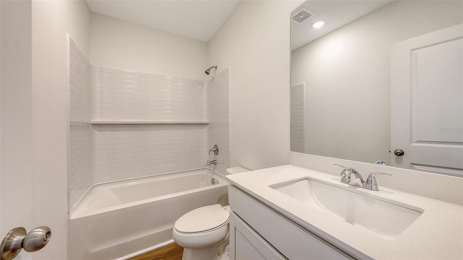 Image 14 of 20 For 4504 Hawthorn Avenue