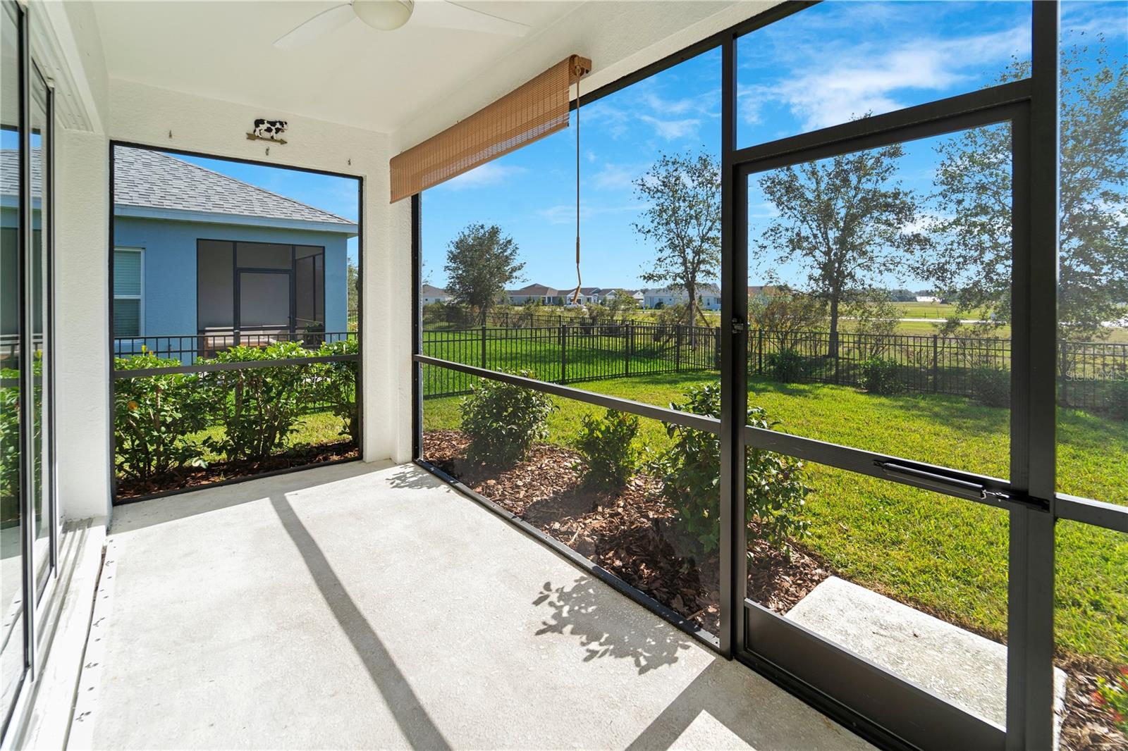 Image 17 of 36 For 13832 Old Creek Court