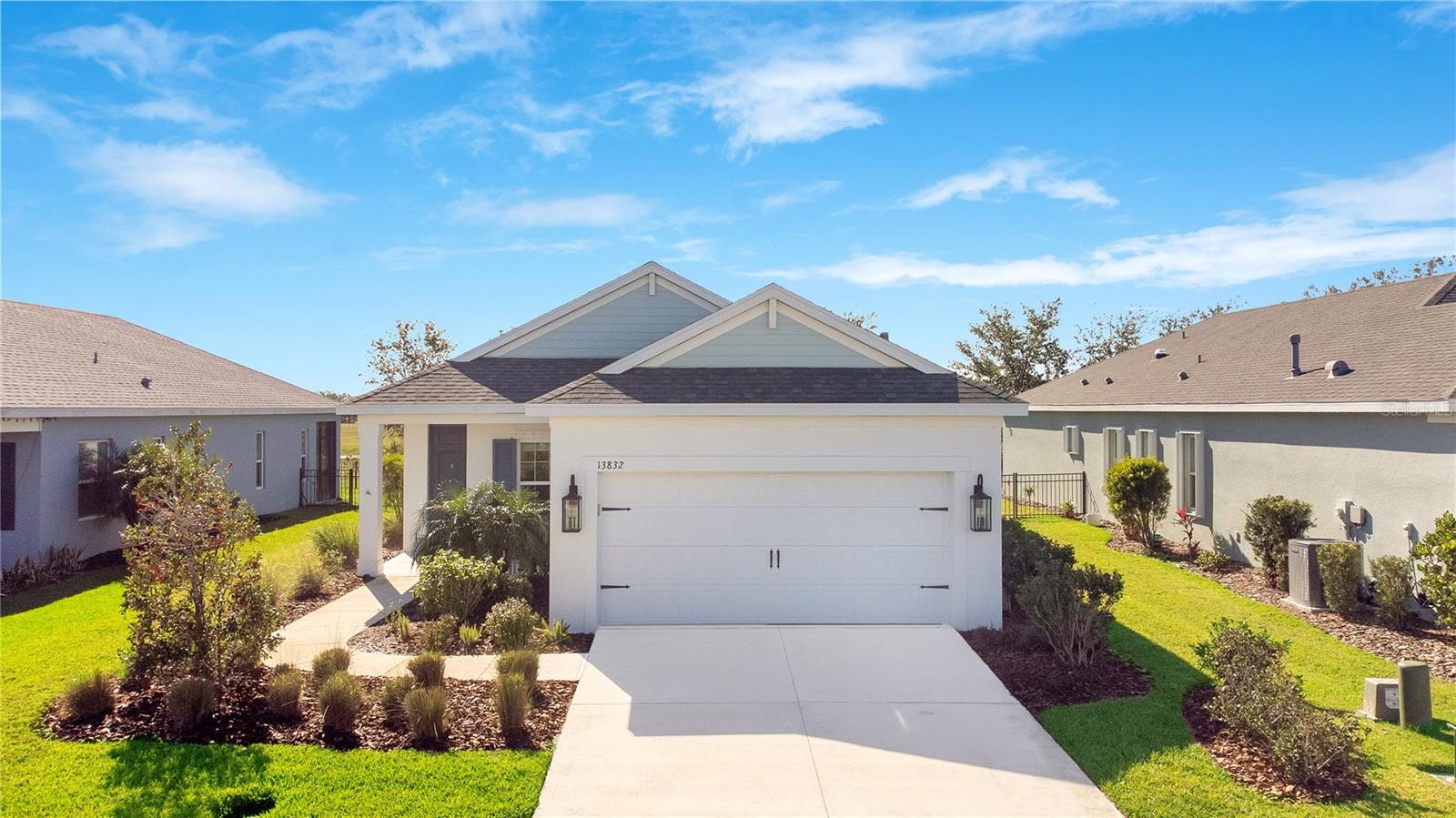 Image 21 of 36 For 13832 Old Creek Court