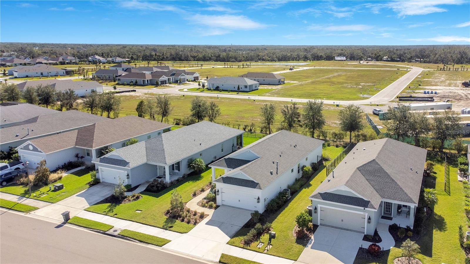 Image 23 of 36 For 13832 Old Creek Court