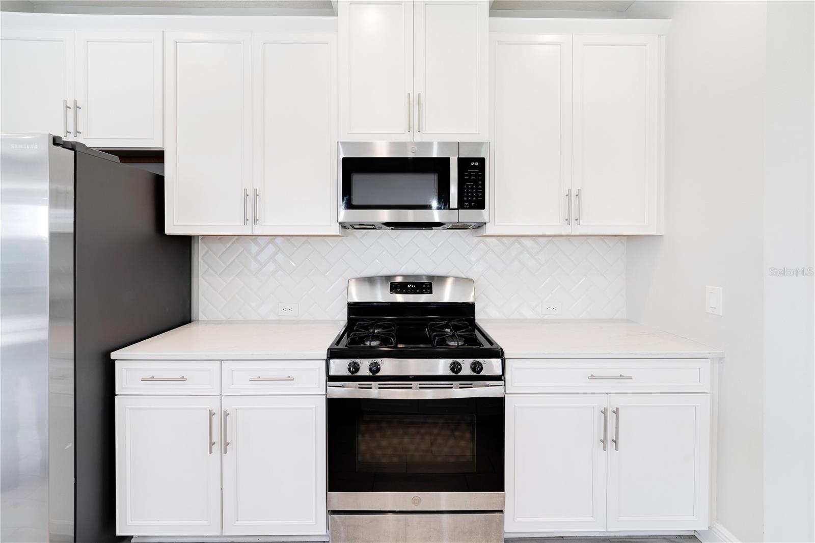 Image 9 of 36 For 13832 Old Creek Court