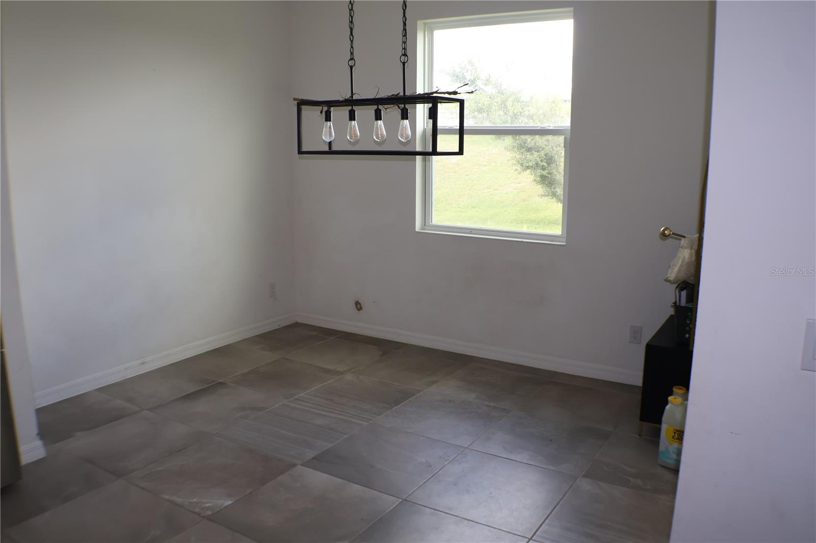 Image 7 of 24 For 453 Ironside Trail Drive