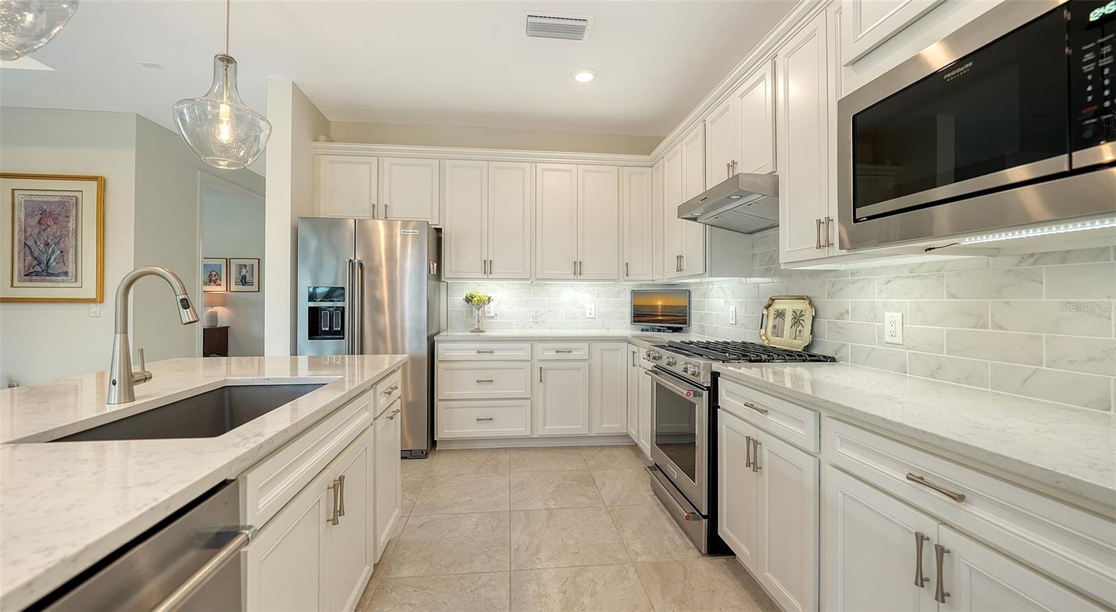 Image 23 of 66 For 17715 Littleton Place