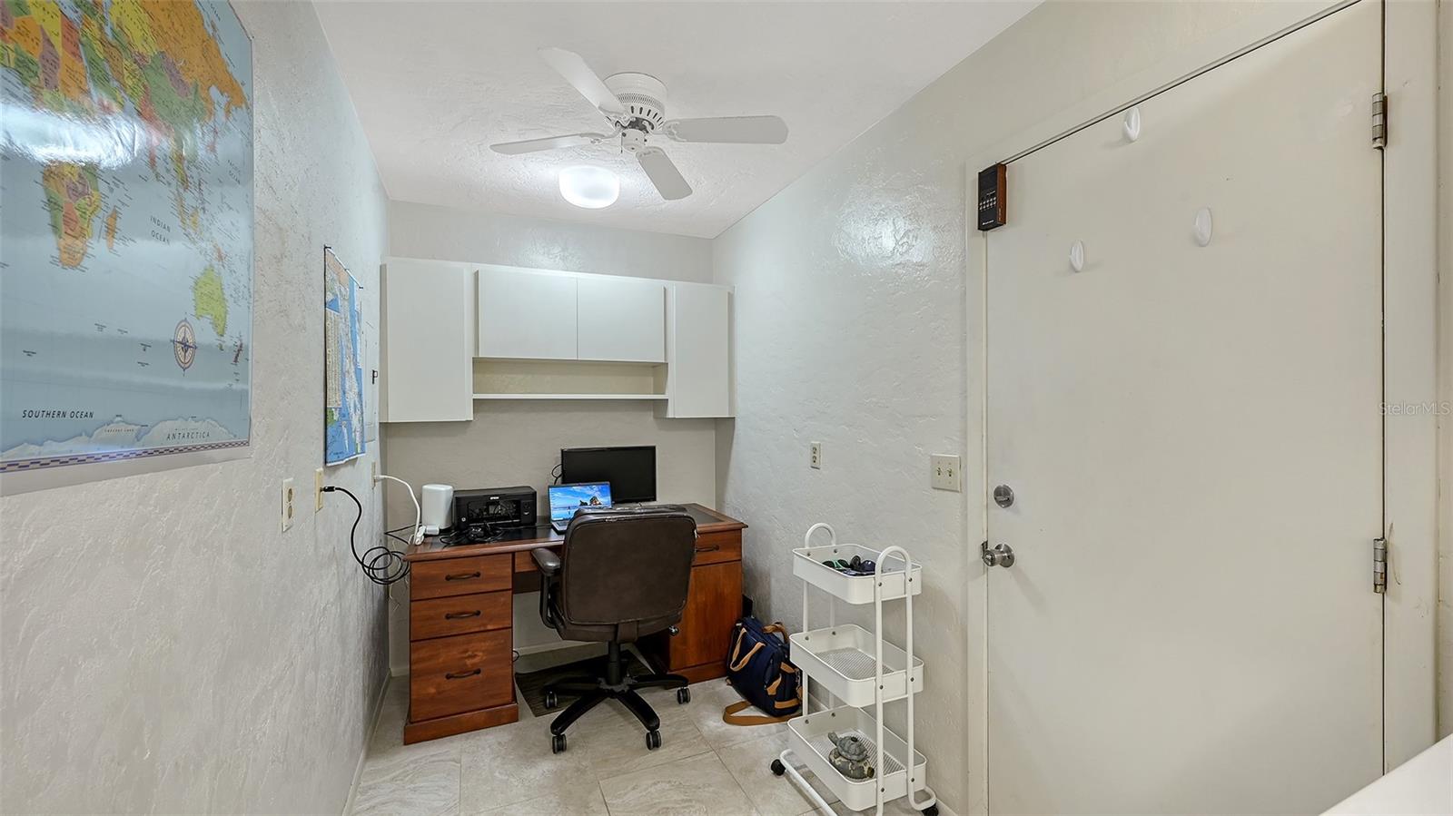 Image 30 of 58 For 3741 Amesbury Lane 5607