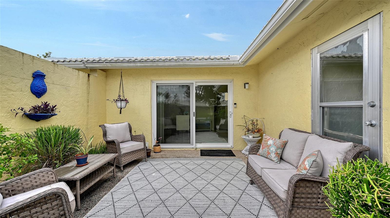 Image 33 of 58 For 3741 Amesbury Lane 5607