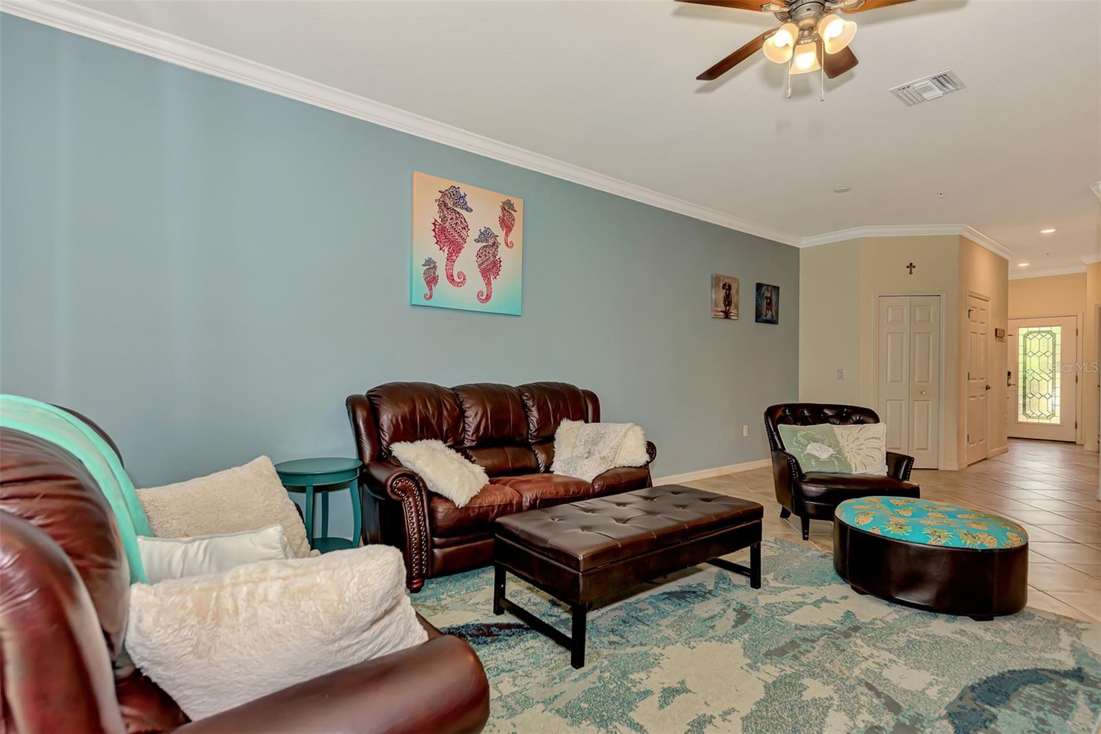 Image 10 of 47 For 20312 Lagente Circle