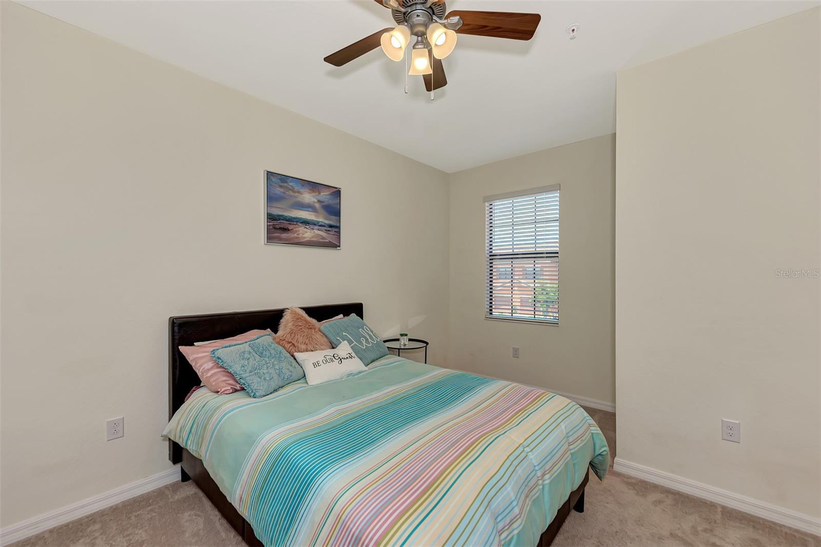 Image 29 of 47 For 20312 Lagente Circle