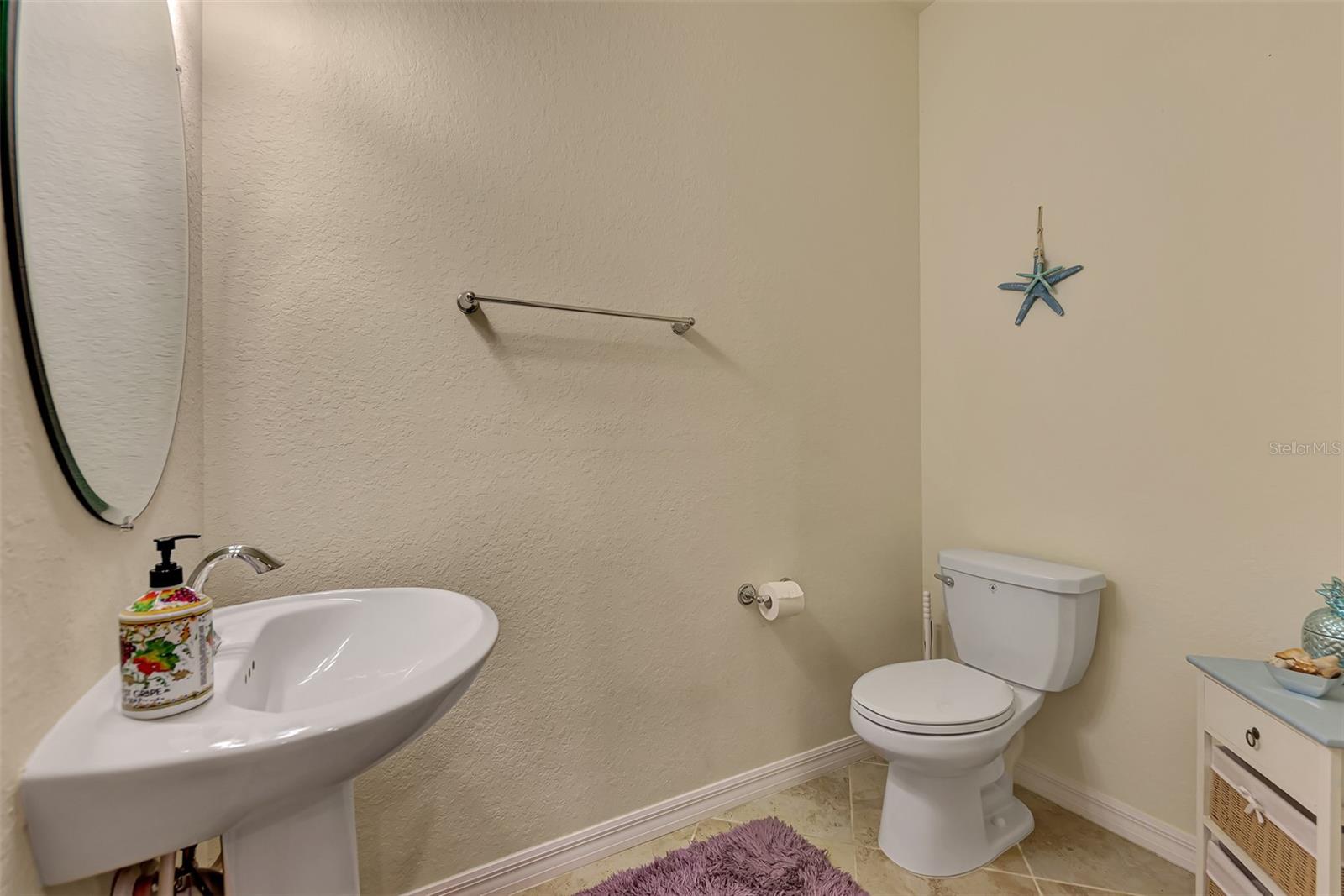 Image 35 of 47 For 20312 Lagente Circle