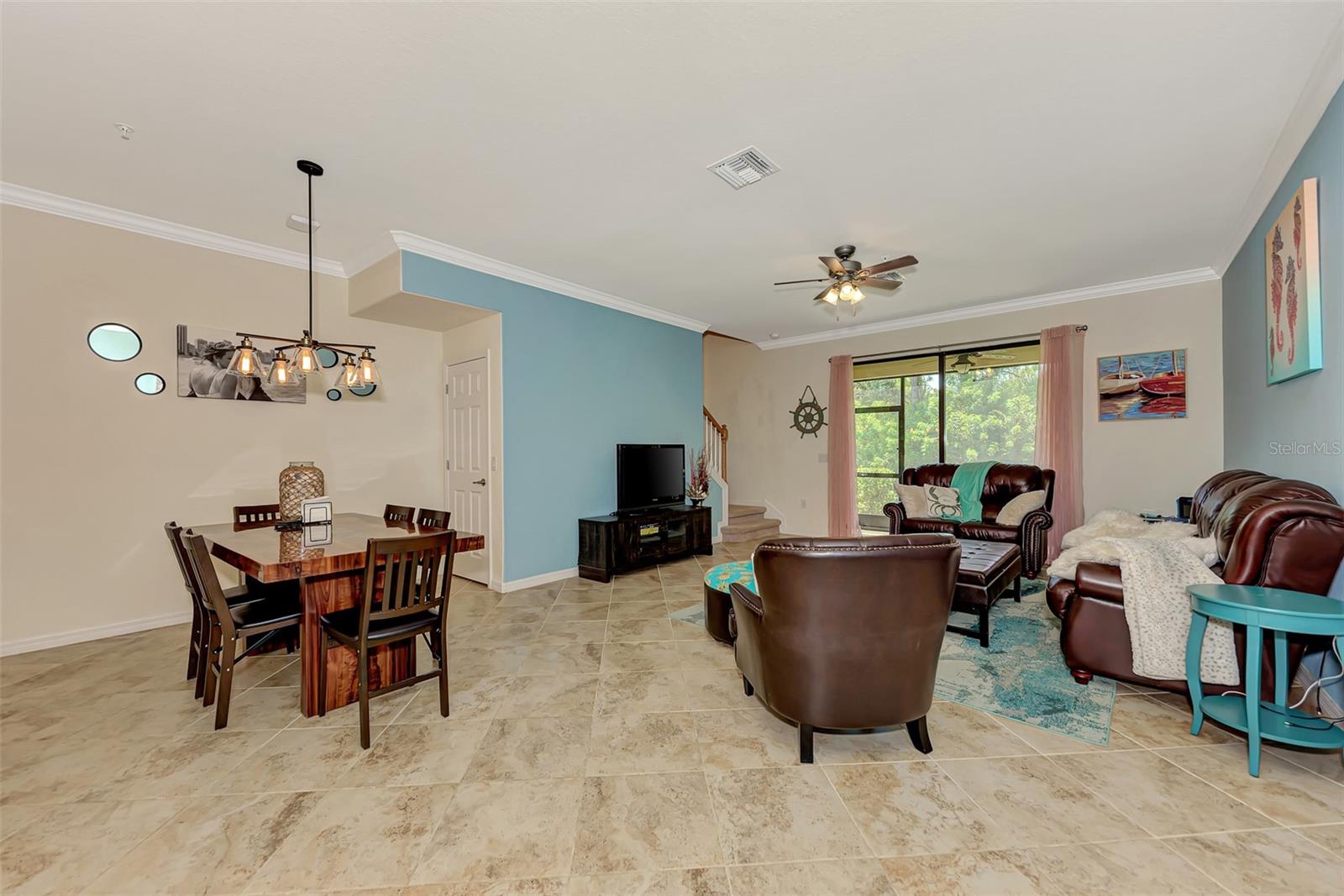 Image 5 of 47 For 20312 Lagente Circle