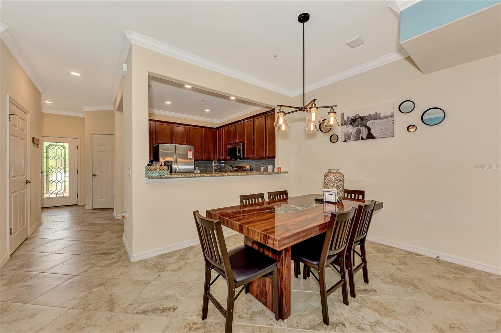 Image 6 of 47 For 20312 Lagente Circle