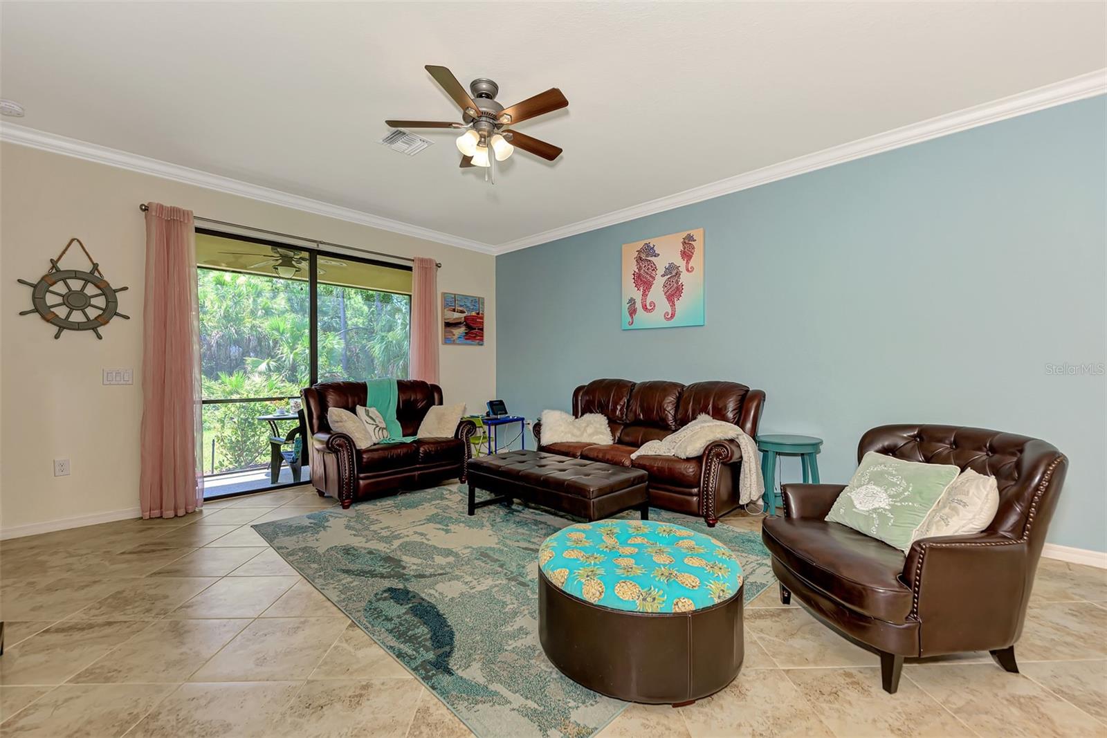 Image 9 of 47 For 20312 Lagente Circle