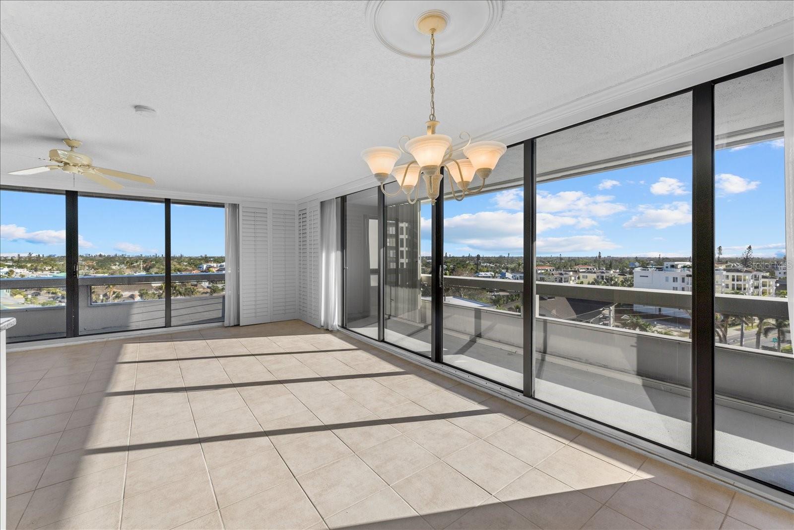 Image 21 of 33 For 5400 Ocean Boulevard 6-4