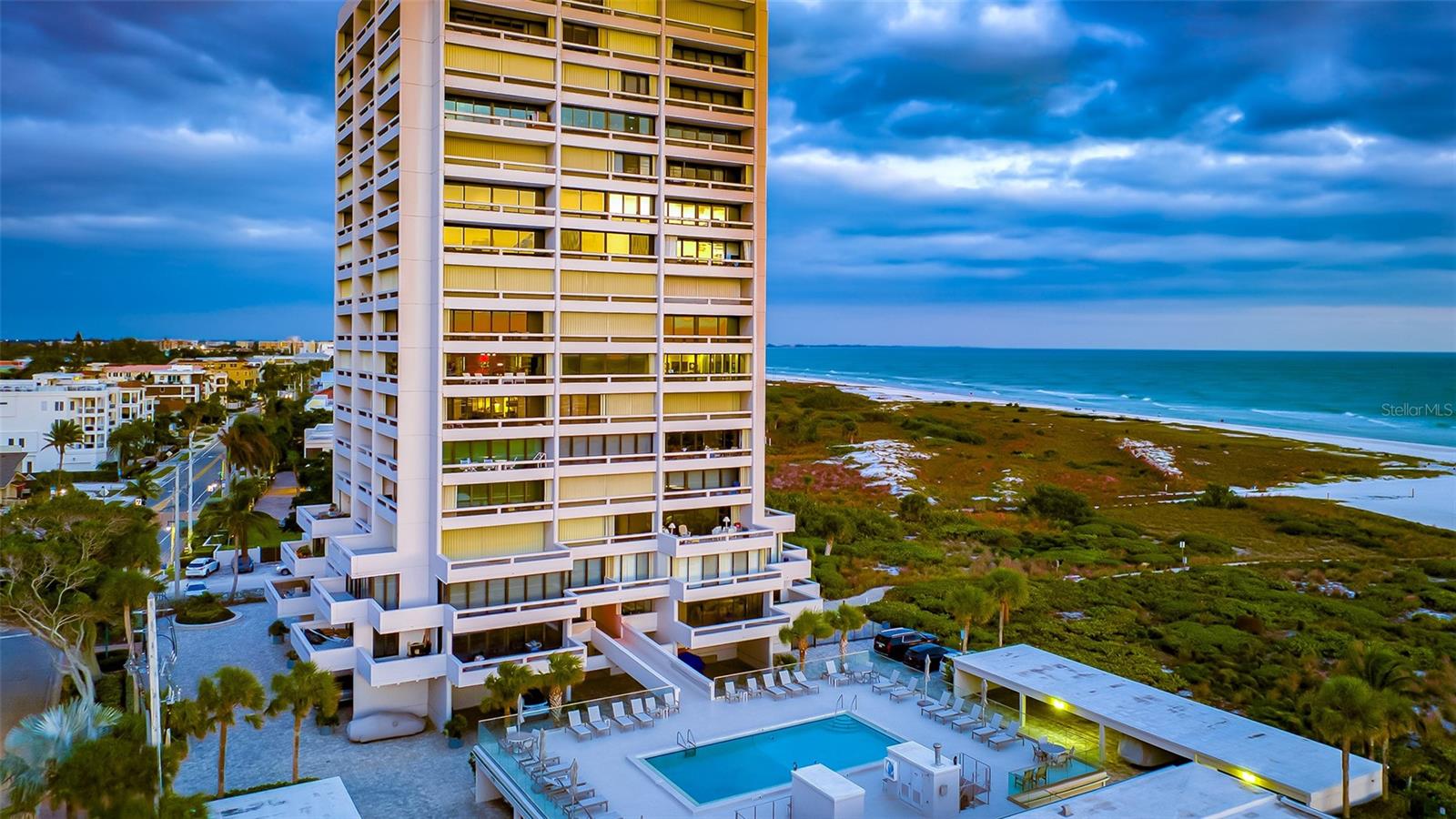 Image 3 of 33 For 5400 Ocean Boulevard 6-4
