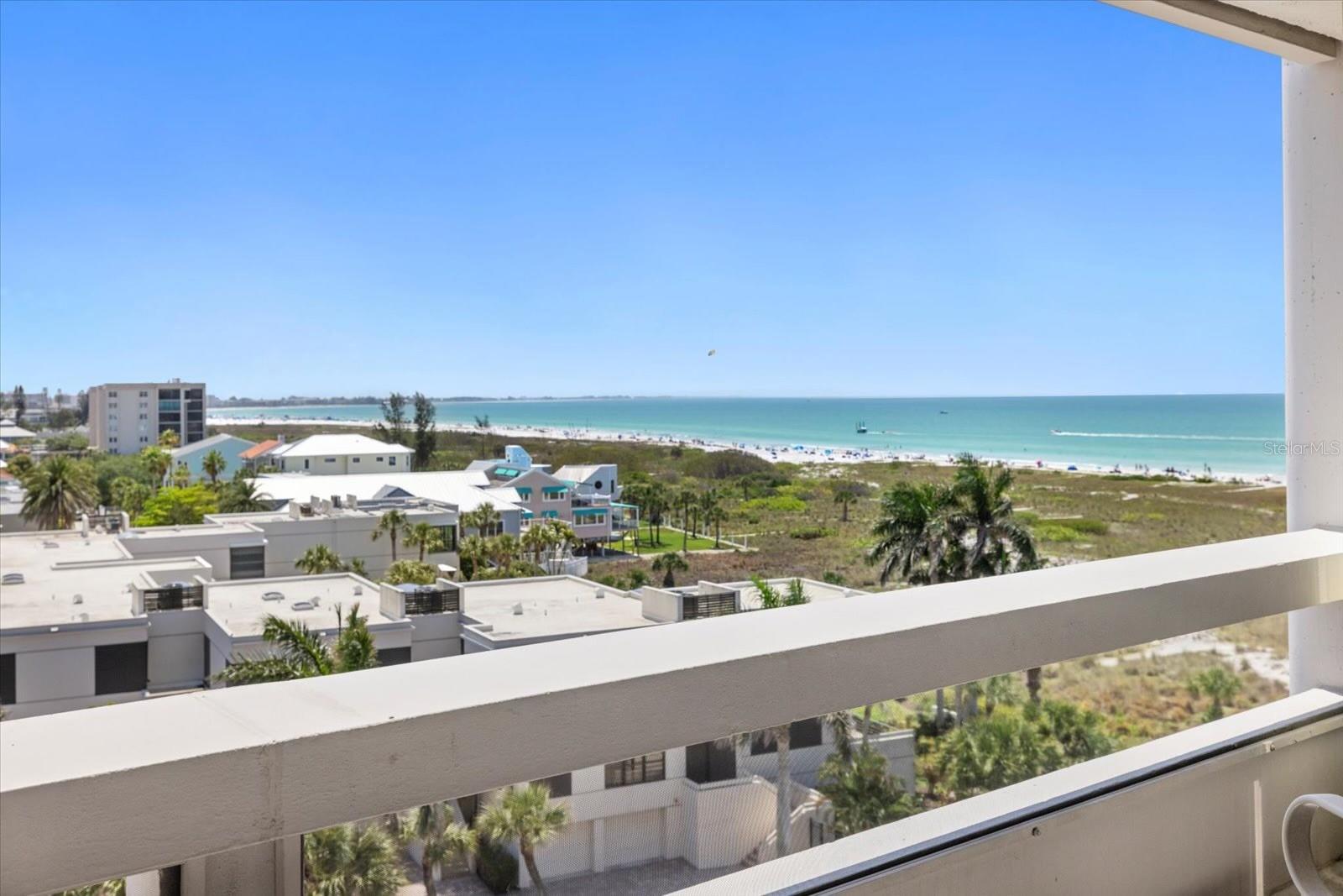 Image 6 of 33 For 5400 Ocean Boulevard 6-4