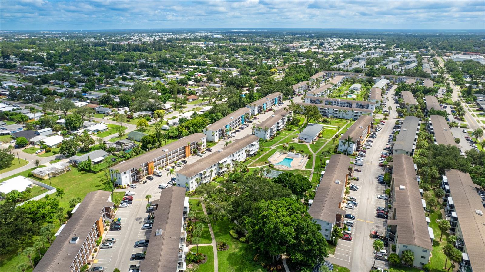 Image 37 of 42 For 5882 Canal Drive J-7