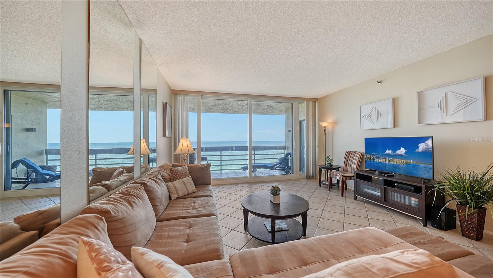 Image 13 of 35 For 1055 Gulf Of Mexico Drive 504
