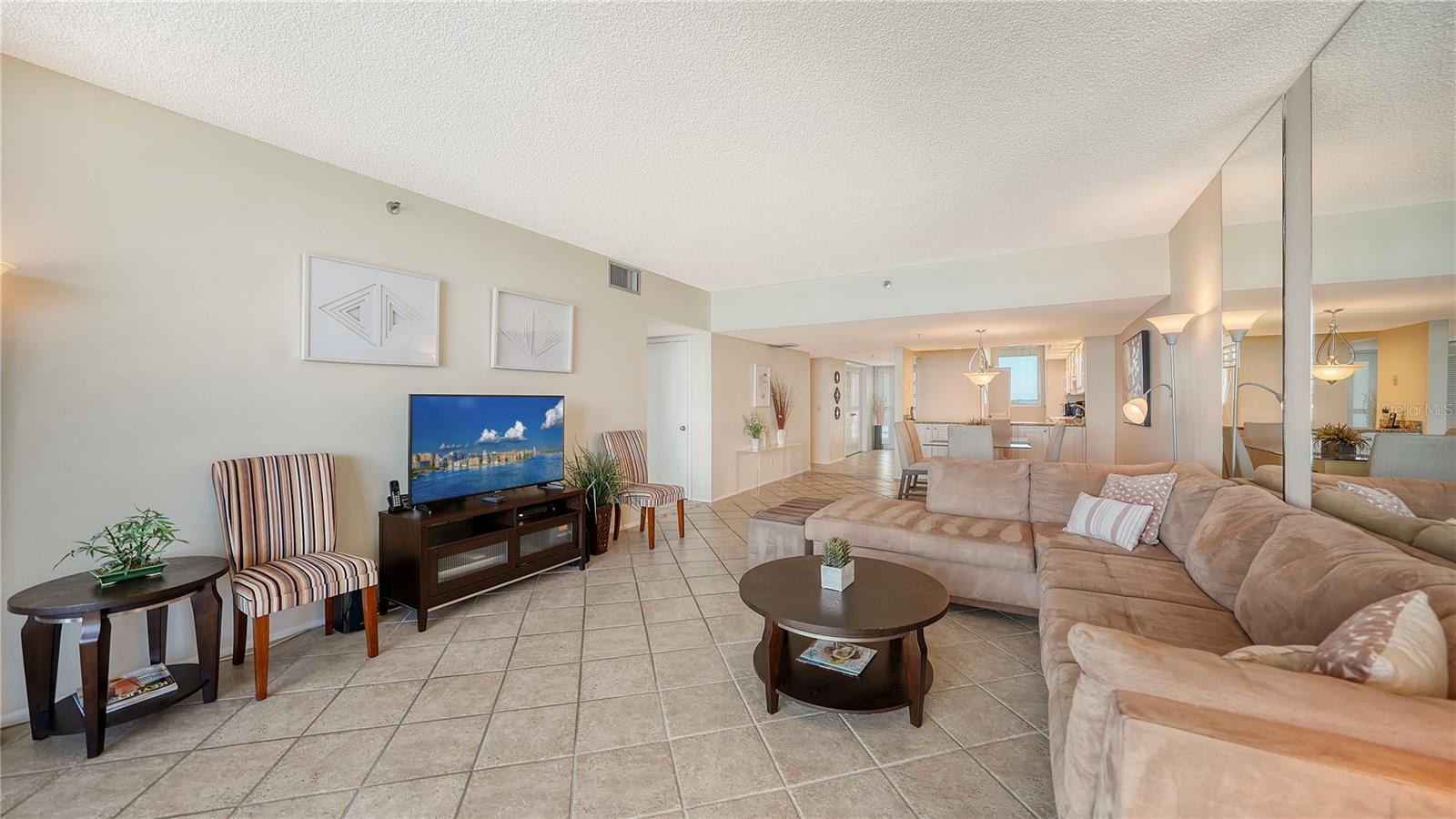 Image 15 of 35 For 1055 Gulf Of Mexico Drive 504