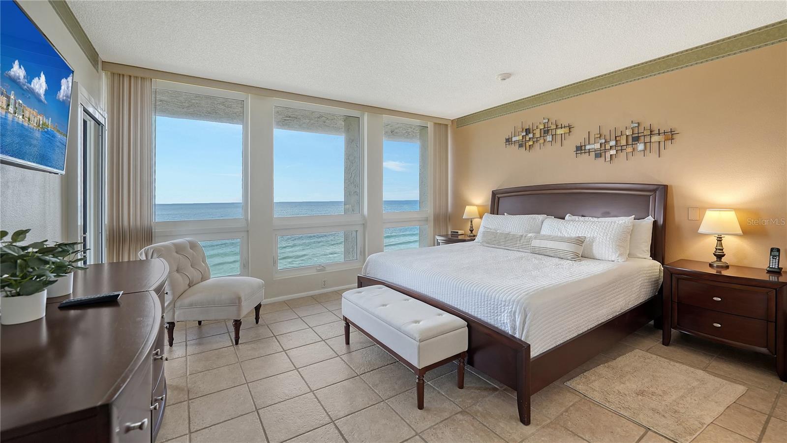 Image 17 of 35 For 1055 Gulf Of Mexico Drive 504