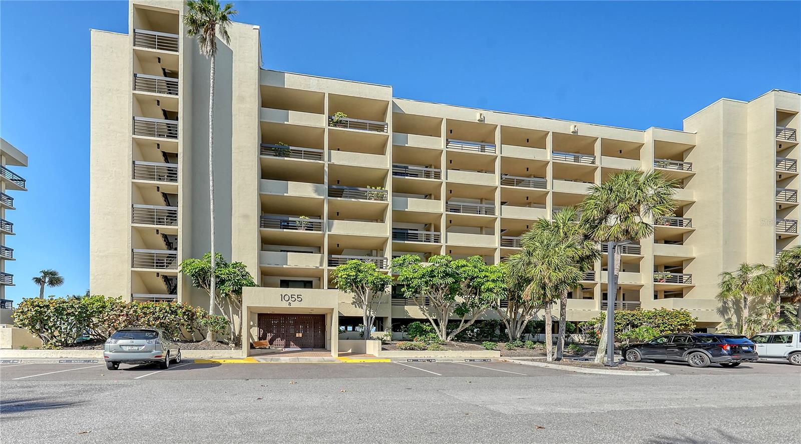 Image 2 of 35 For 1055 Gulf Of Mexico Drive 504