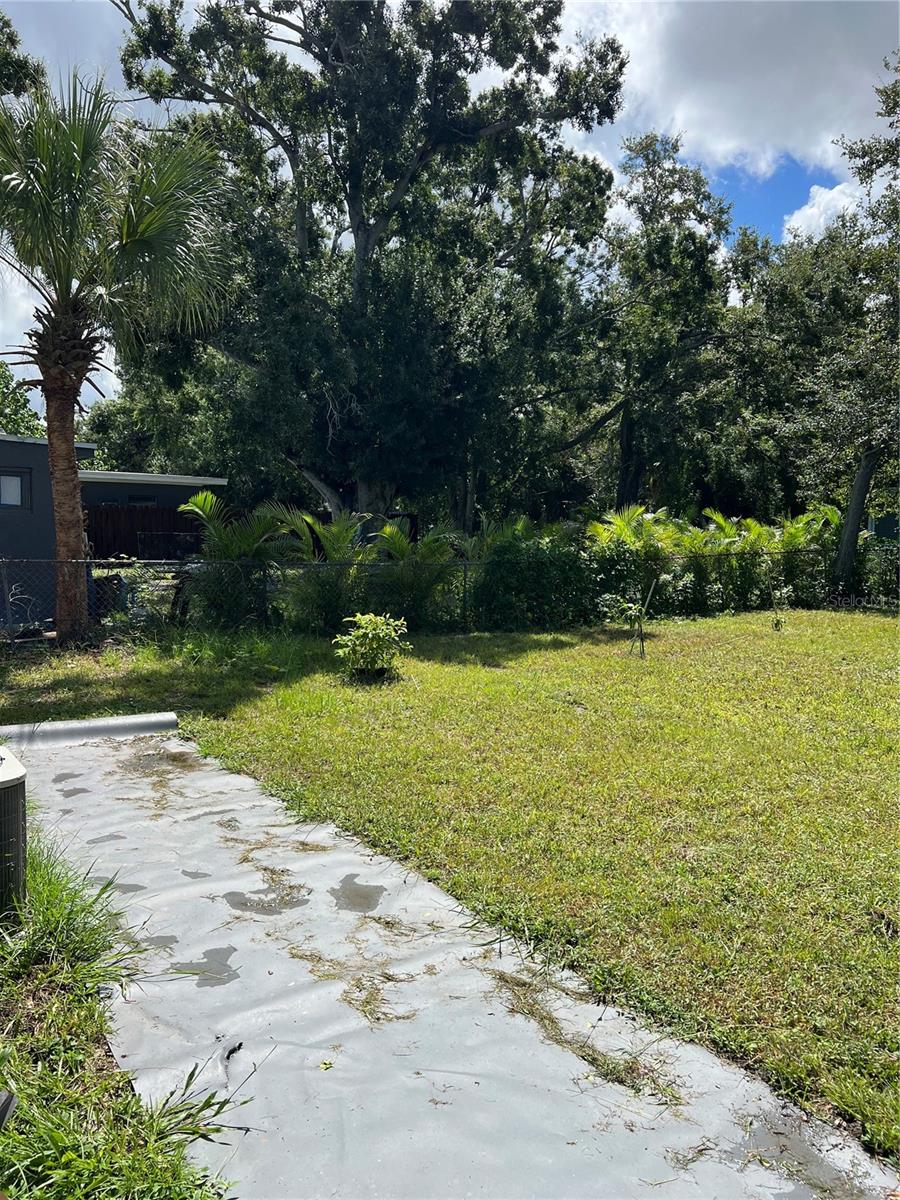 Image 14 of 15 For 1832 John Rivers Street